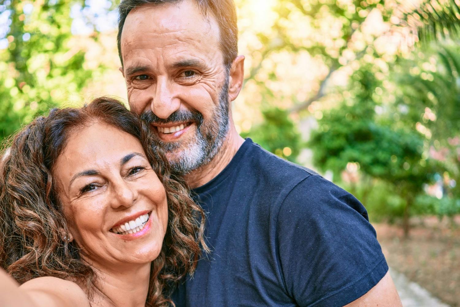 Selfie av kvinne og mann